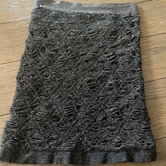 GUESS sparkly ruched black tube skirt NWOT - Picture 2 of 5